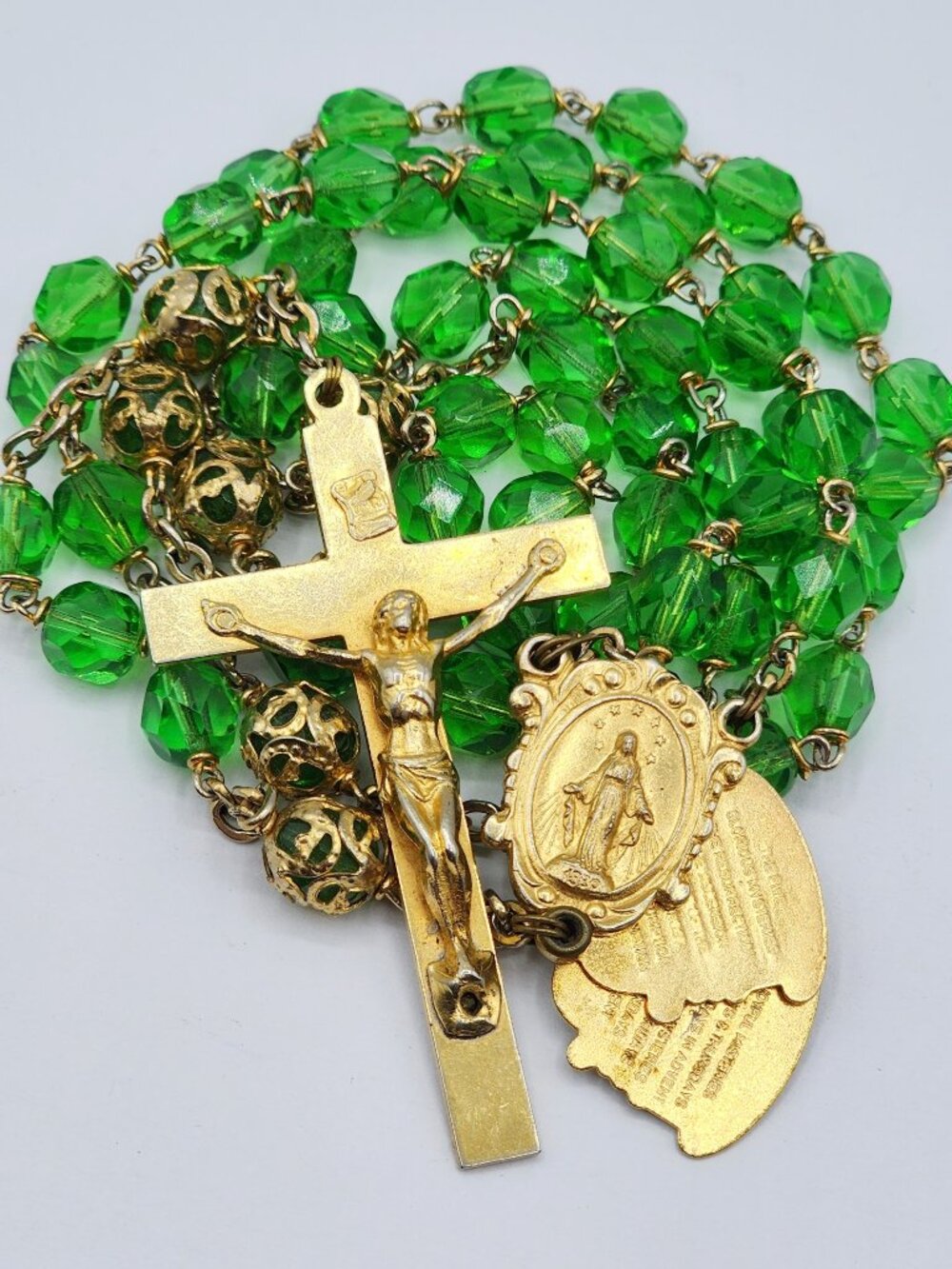 Vintage Unbreakable Rosary Green Faceted Glass Beads 3 Mysteries Gold Tone 22"